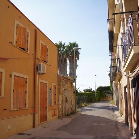 Hotel La Casa Dell'Arco Menfi Exterior foto